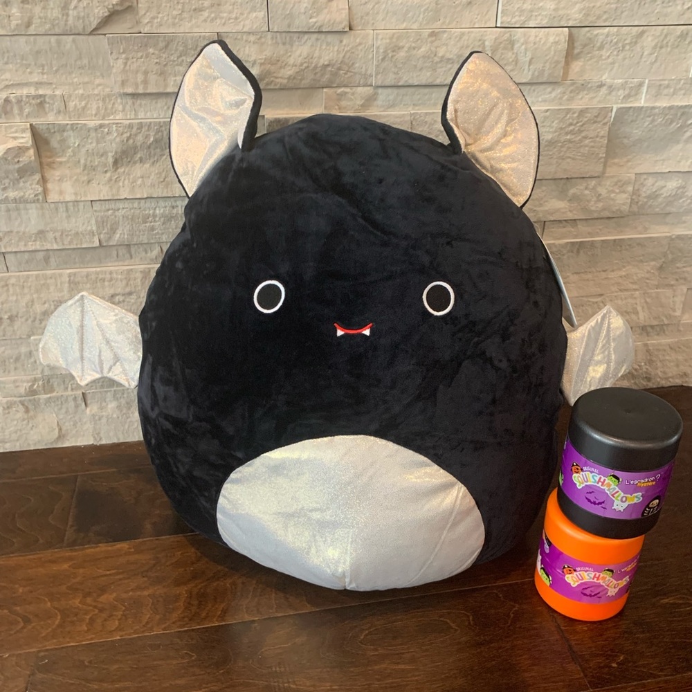 Squishmallow 16” Emily the Bat 🦇 PLUS 2 Mystery Capsules! 🎃🦇👻